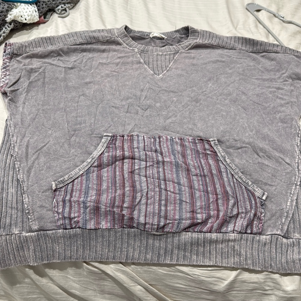 Short sleeve sweatshirt